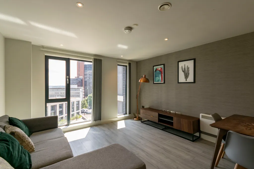 Apartment in Birmingham, West Midlands - More