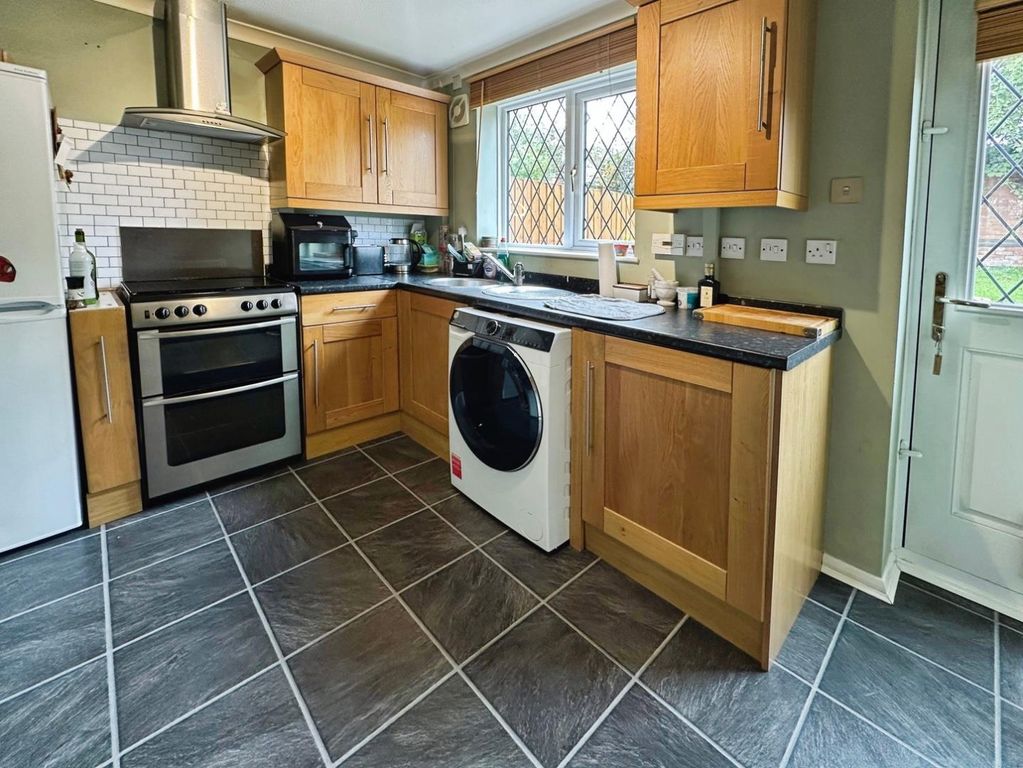 Property photo 3 of 14 Kitchen/Diner
