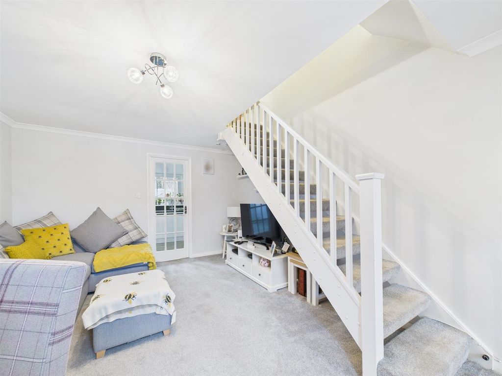 Property photo 3 of 16 Cam01486G0-Pr0938-Still002.Jpg