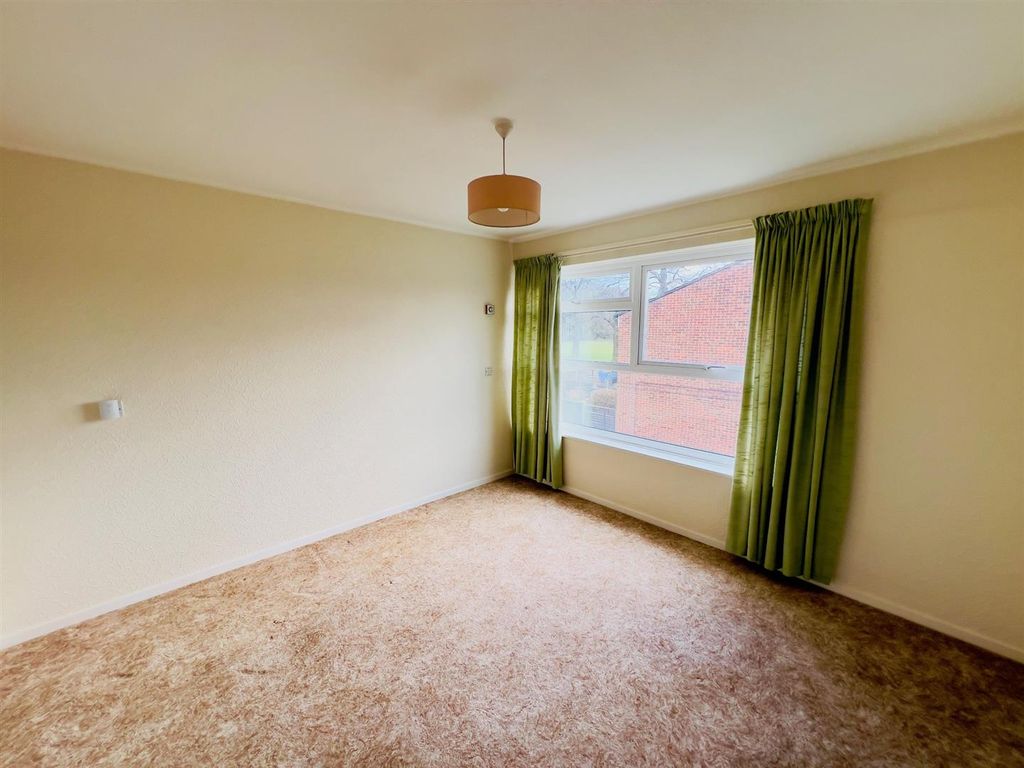 Property photo 3 of 8 Reception Room.Jpg