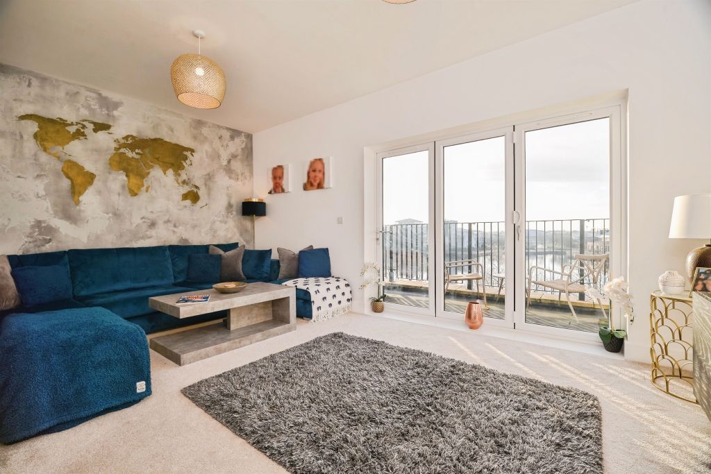 Property photo 3 of 18