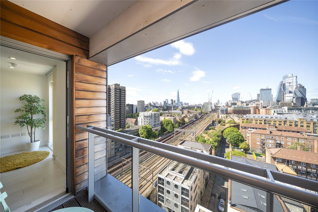 Property photo 2 of 18 Balcony