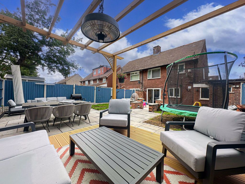 Property photo 3 of 17 Photo 17