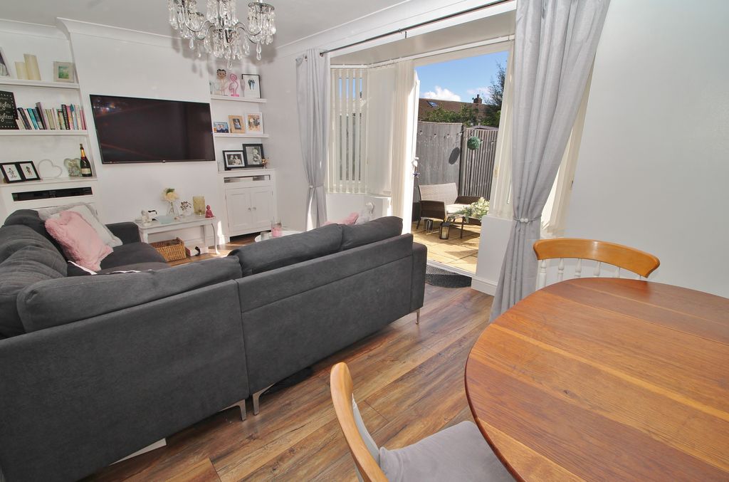Property photo 3 of 13