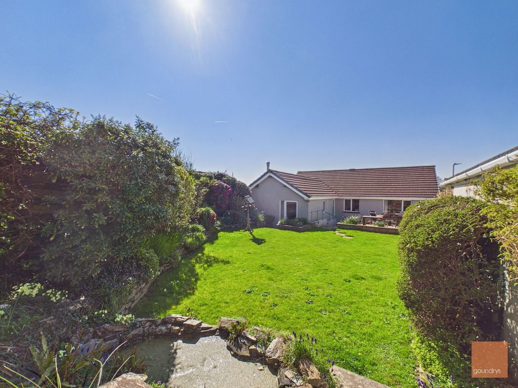 Property photo 3 of 19