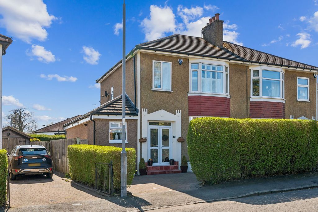 Property photo 1 of 32