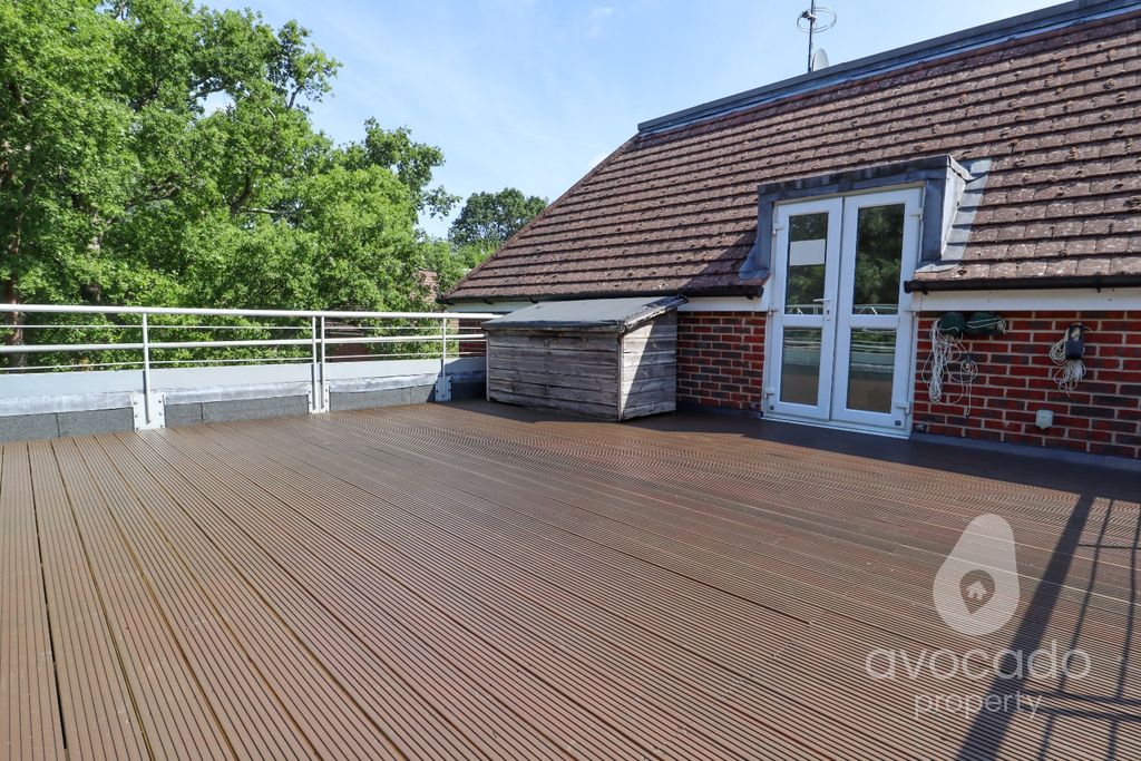 Property photo 2 of 9 4304623