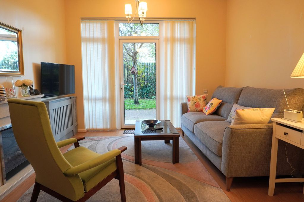 Property photo 2 of 13