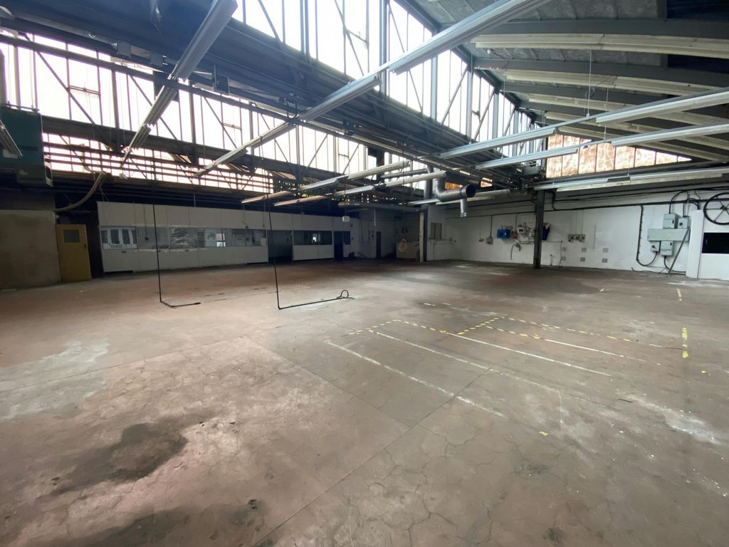 Property photo 2 of 9 Photo 06102025 11 23 29.Jpg