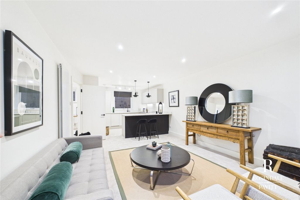 Property photo 2 of 22 Picture No. 04