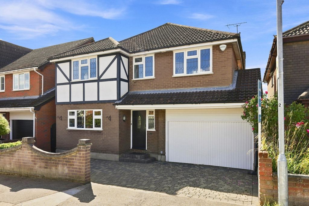 Property photo 1 of 31
