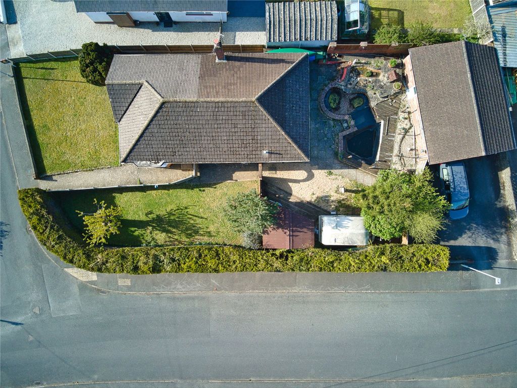 Property photo 2 of 25 Picture No. 04