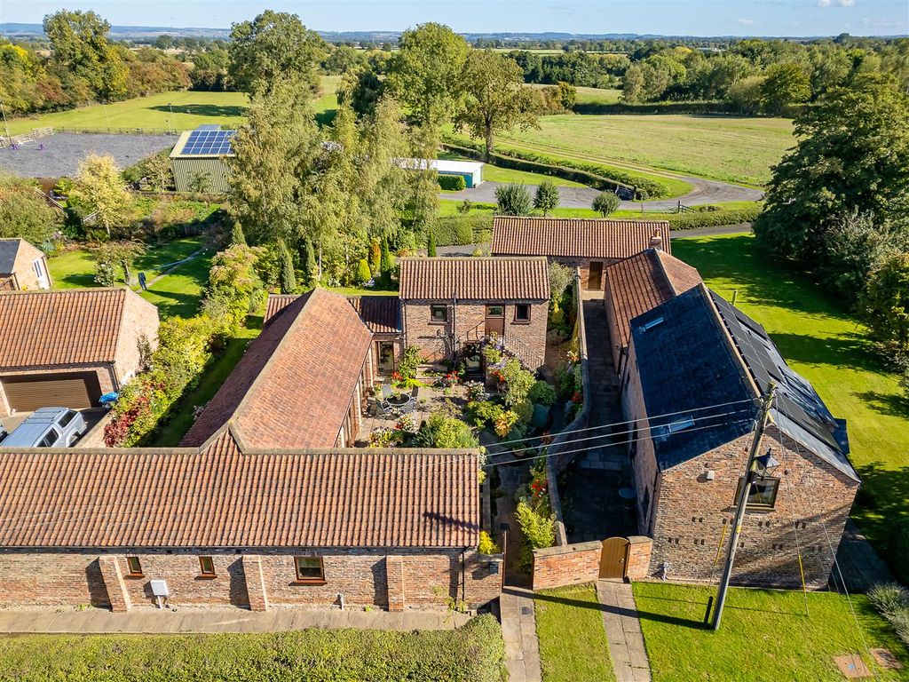 Property photo 2 of 27 Elevated External