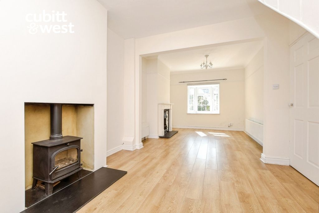 Property photo 3 of 19 8F22c6Ef-901Gw9Yb