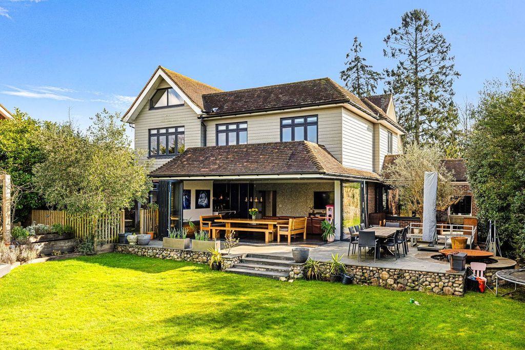 Property photo 1 of 71