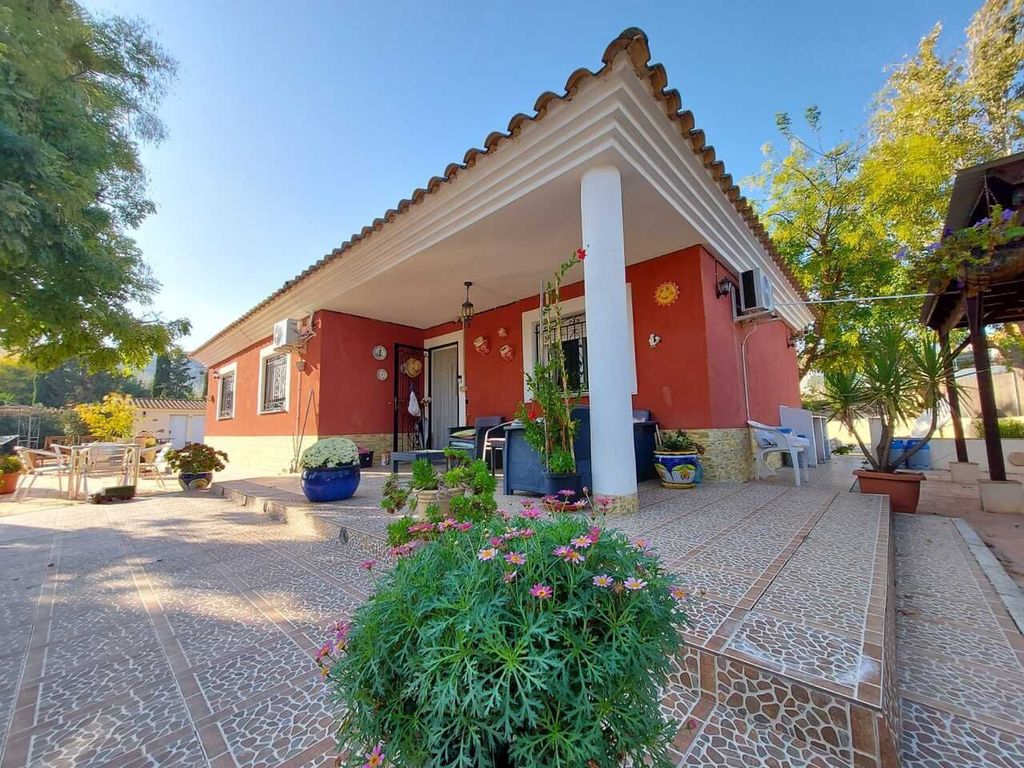 Property photo 2 of 26