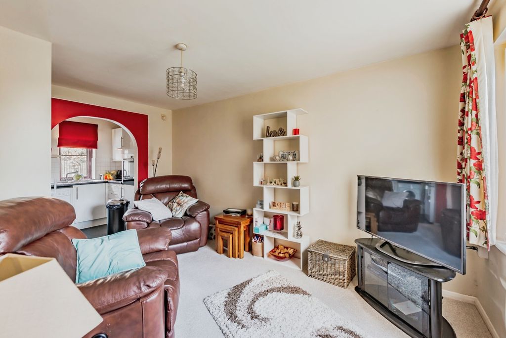 Additional image 14 of 1 bed property for saleHigh Street, Lingfield RH7