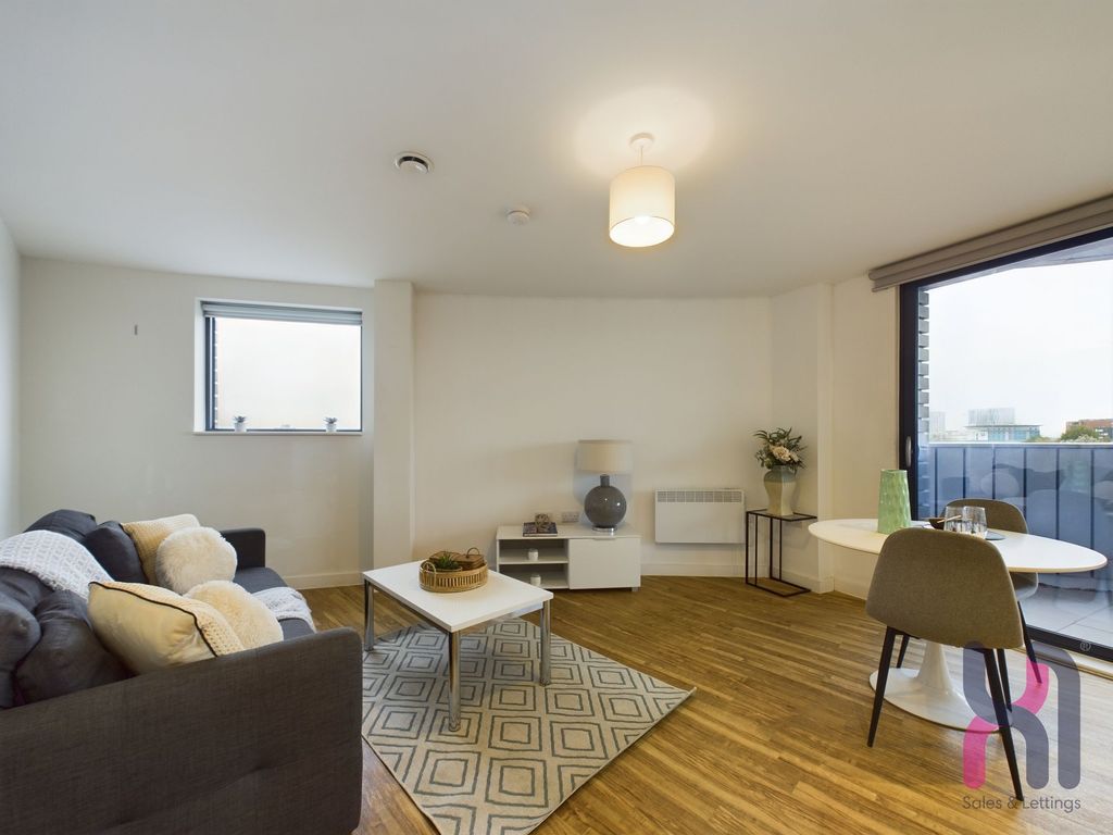 Property photo 2 of 9