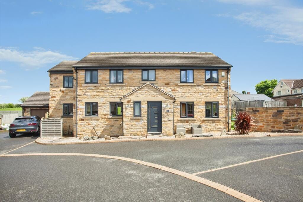 Property photo 1 of 34