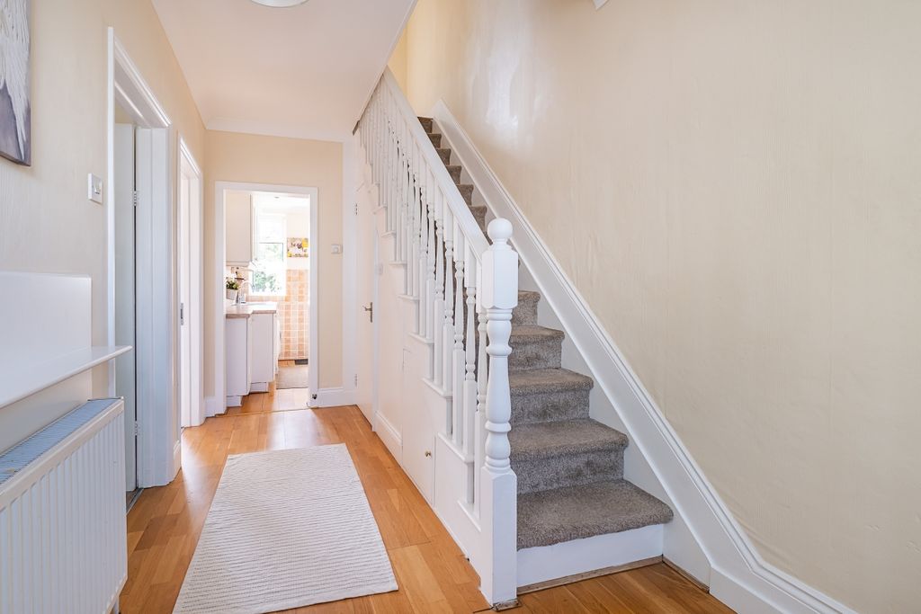 Property photo 3 of 14 Entrance