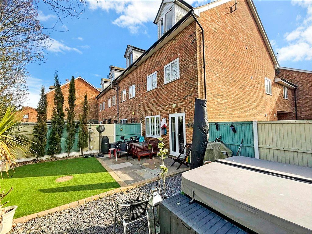 Property photo 1 of 13 External Side