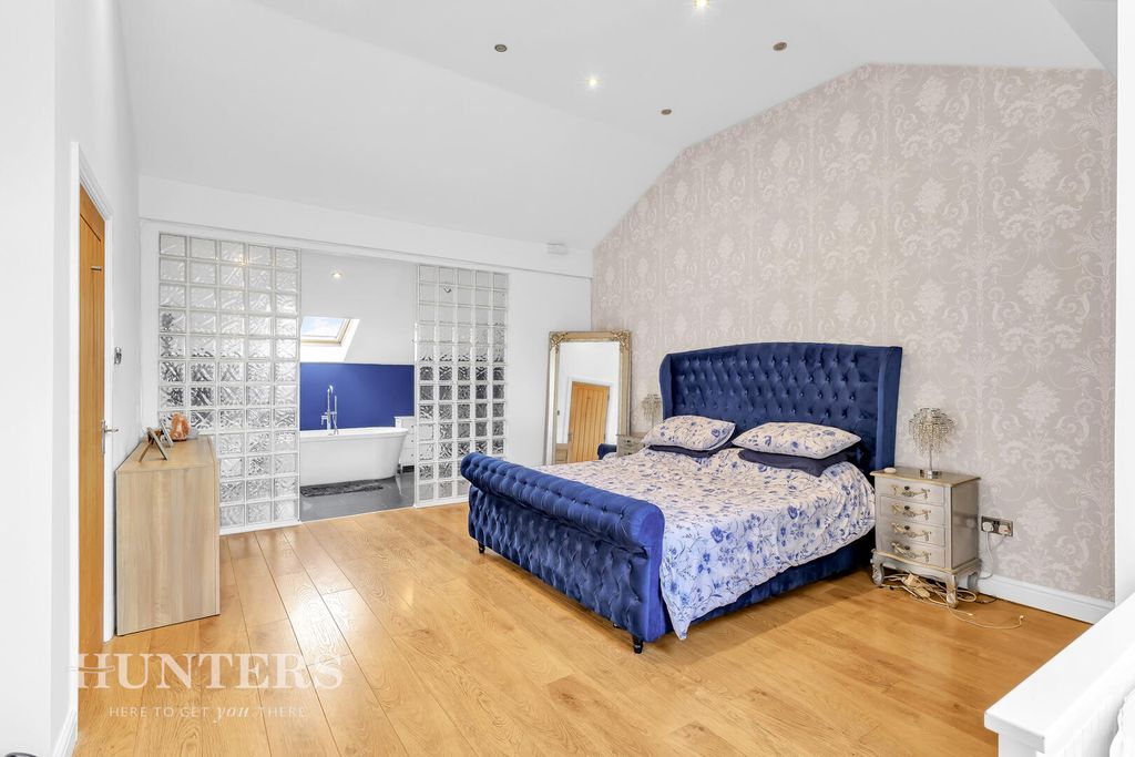 Additional image 18 of 4 bed end terrace house for saleEafield Barn, Smithy Bridge OL15
