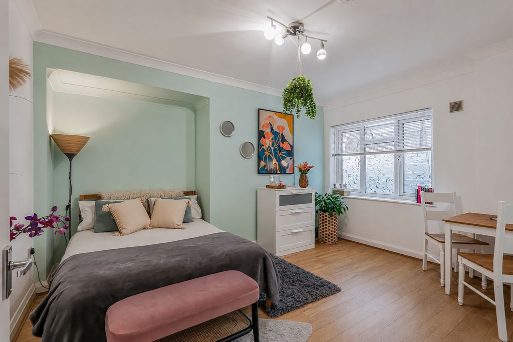 Property photo 2 of 13 333A07291
