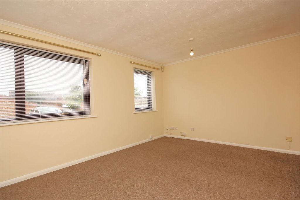 Property photo 3 of 9 Img_1323.Jpg
