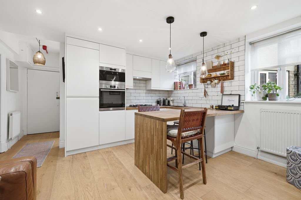 Property photo 1 of 13 Img_4690