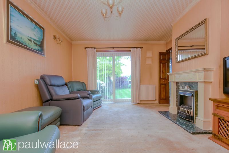 Property photo 2 of 13 Lounge