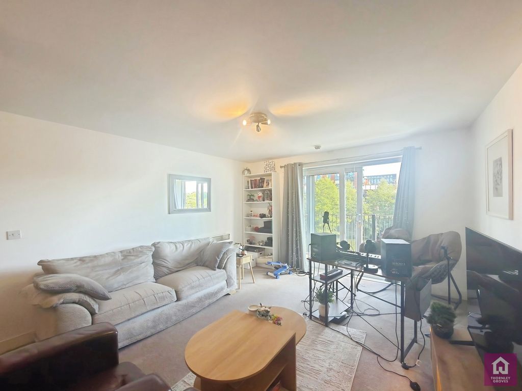 Property photo 3 of 14 Pbox-Img.Jpeg