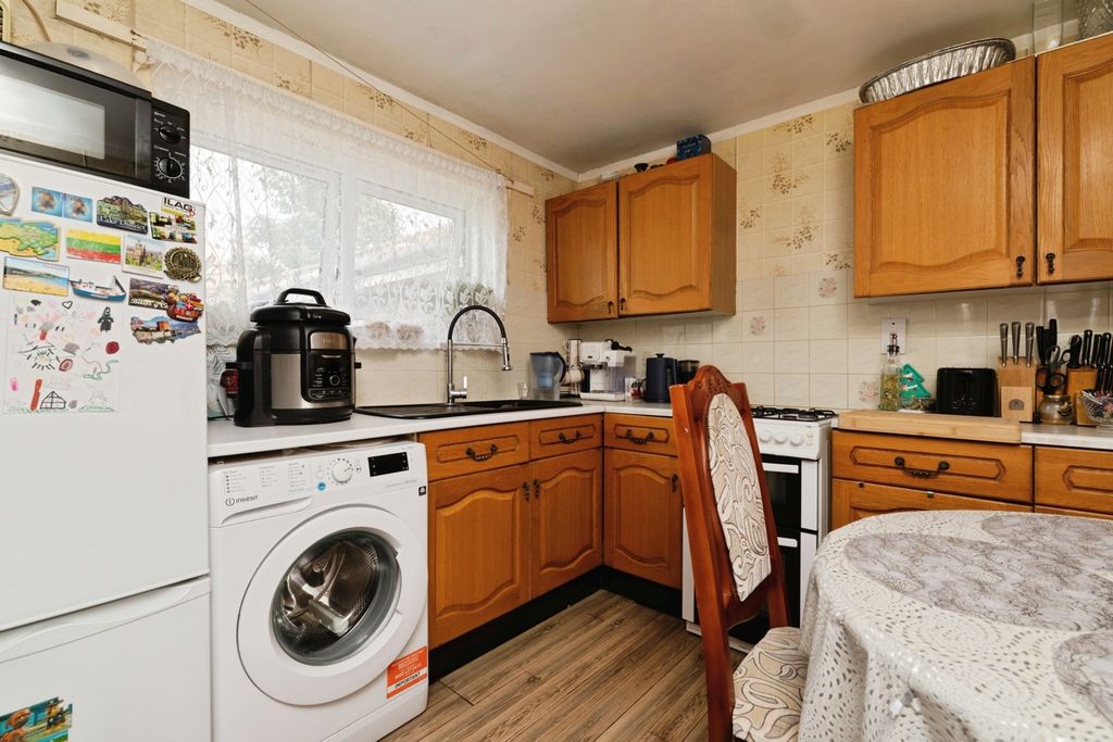 Property photo 3 of 13 Pbox-Img.Jpg