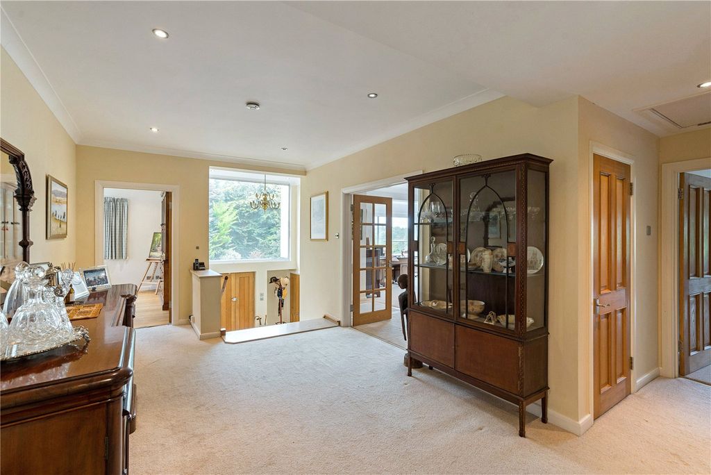 Property photo 2 of 16 Reception Hall