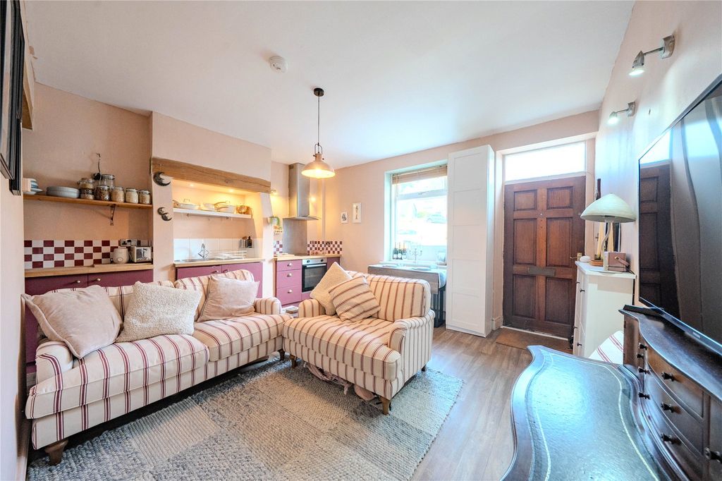 Property photo 3 of 11 Picture No. 04