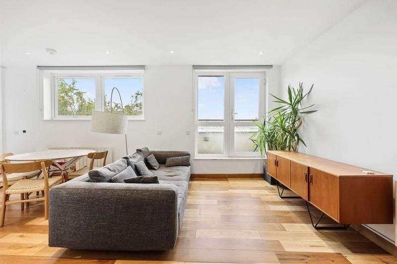 Property photo 1 of 15 Kitchen/Reception