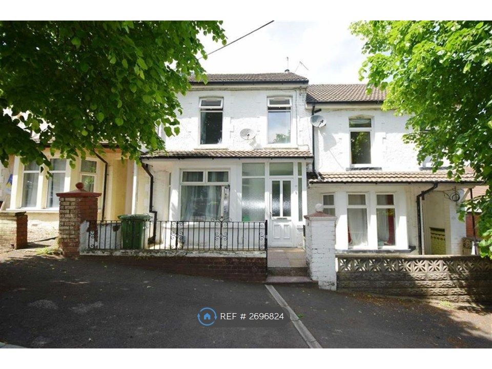 Property photo 2 of 12 Front