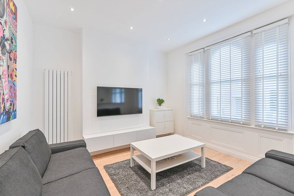 Property photo 1 of 25