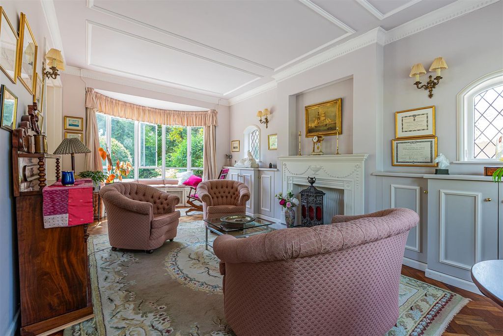 Property photo 3 of 52 Hollybush Road 38-32.Jpg