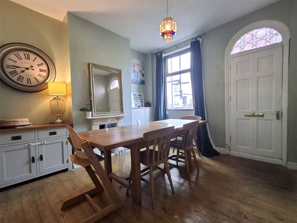 Property photo 2 of 15 Picture No. 01