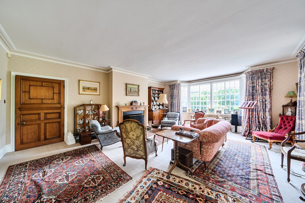 Property photo 2 of 17