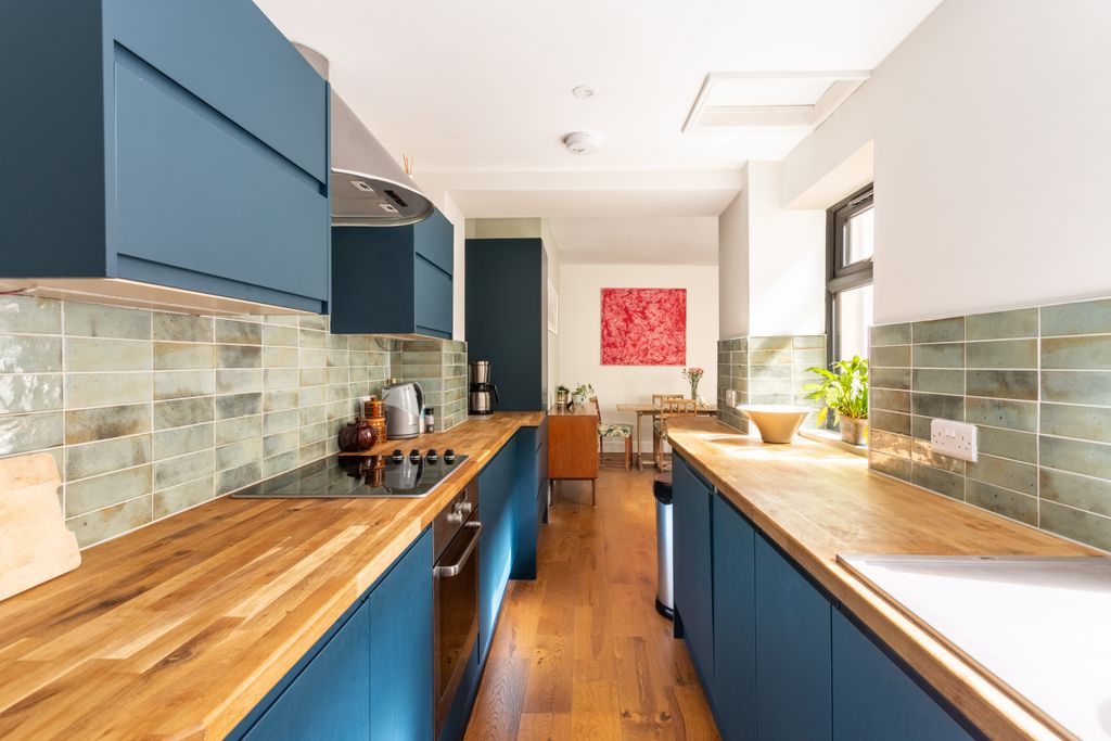 Property photo 3 of 17 Lgf10Staubyns10