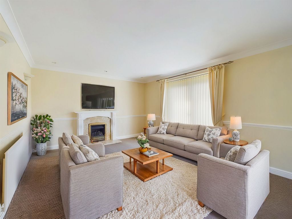 Property photo 3 of 23 Lounge (Virtually Furnished)