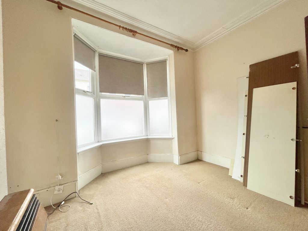 Property photo 3 of 15 Photo 6