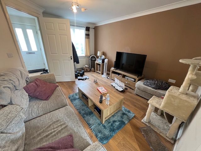 Property photo 2 of 9 Living Room
