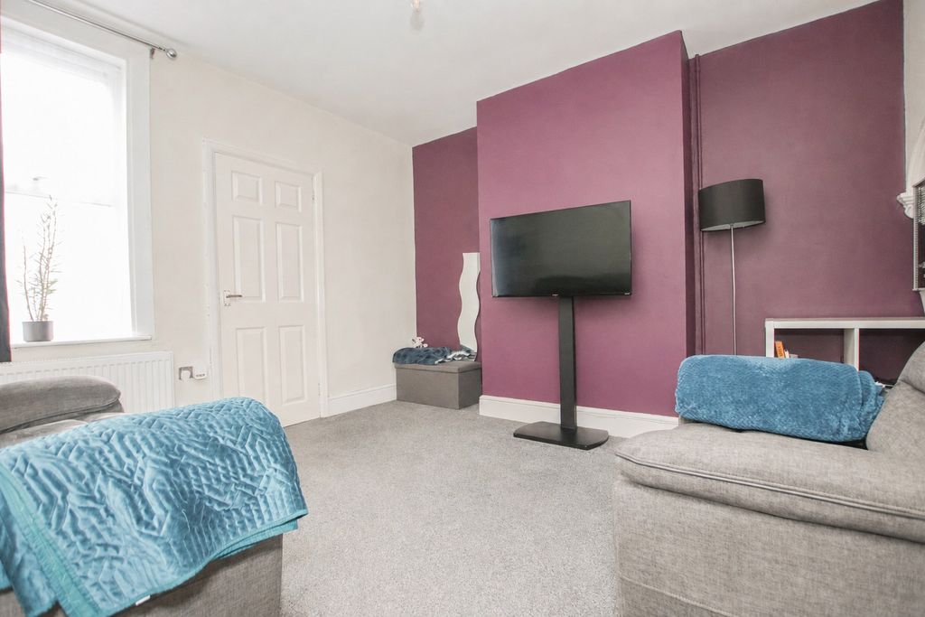 Property photo 3 of 16 5131362