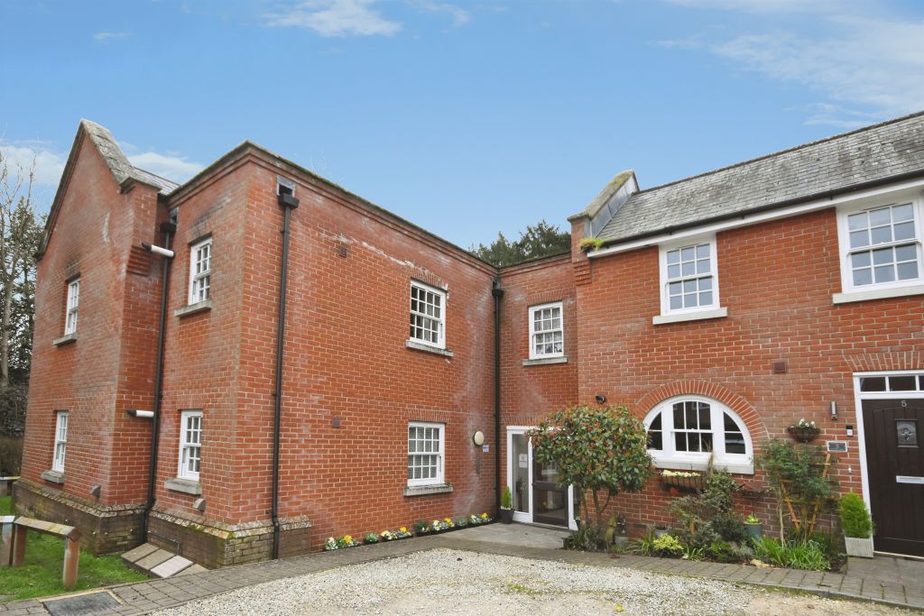 Property photo 2 of 12