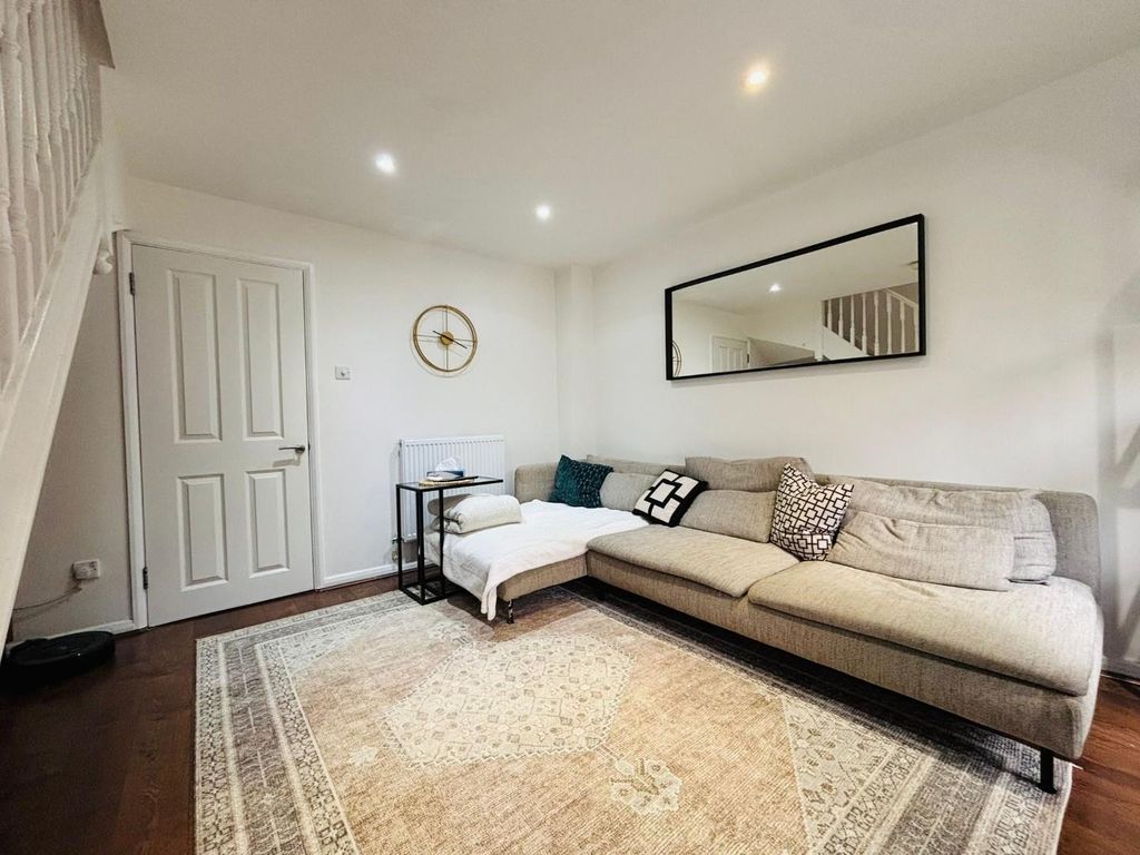 Property photo 3 of 14 470A3804-dc23-415B-807E-050B1E88d15F.Jpg