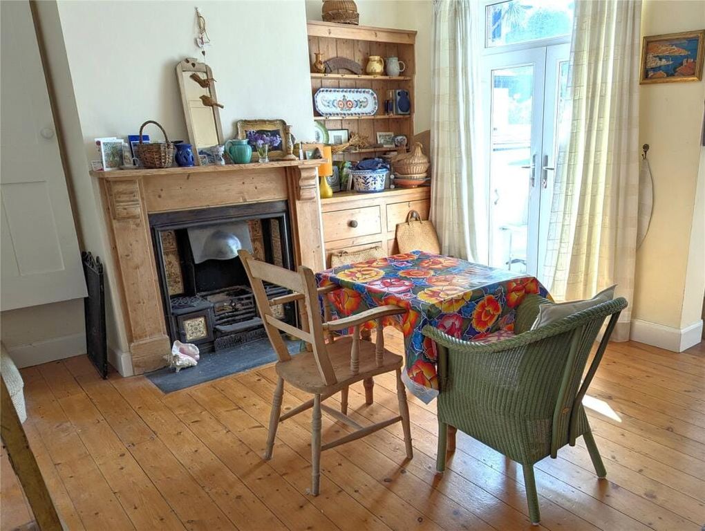 Property photo 3 of 15