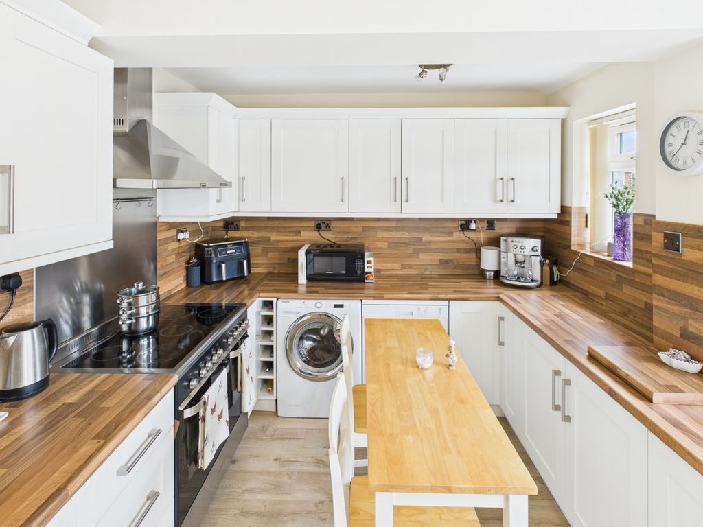 Property photo 2 of 24 Ewemove Pudsey  Birstall - Kitchen