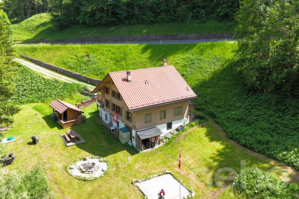 Property photo 2 of 13